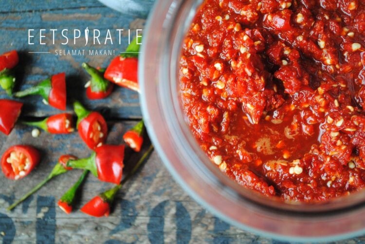 Zelf Sriracha Maken - Eetspiratie