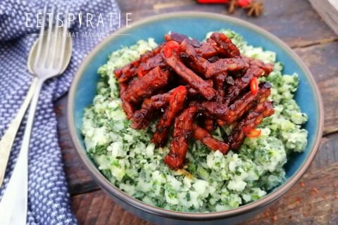 Boernkoolstamppot met tempeh