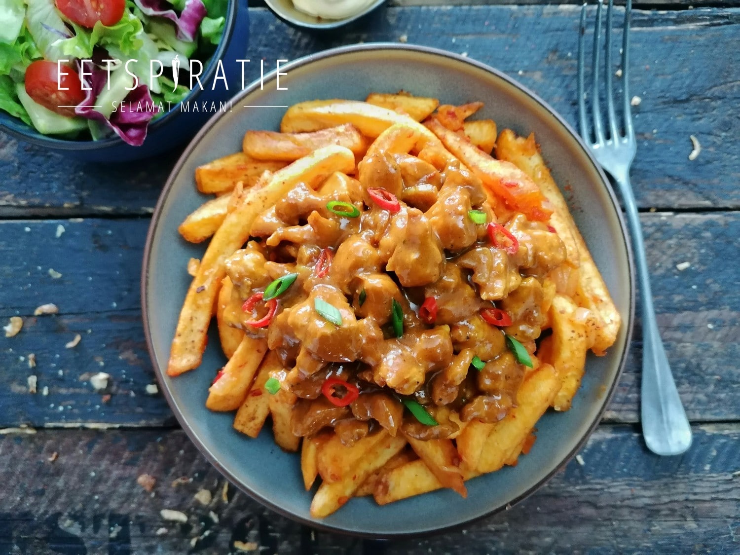 Hete friet met stoofvlees (van kip) • Eetspiratie