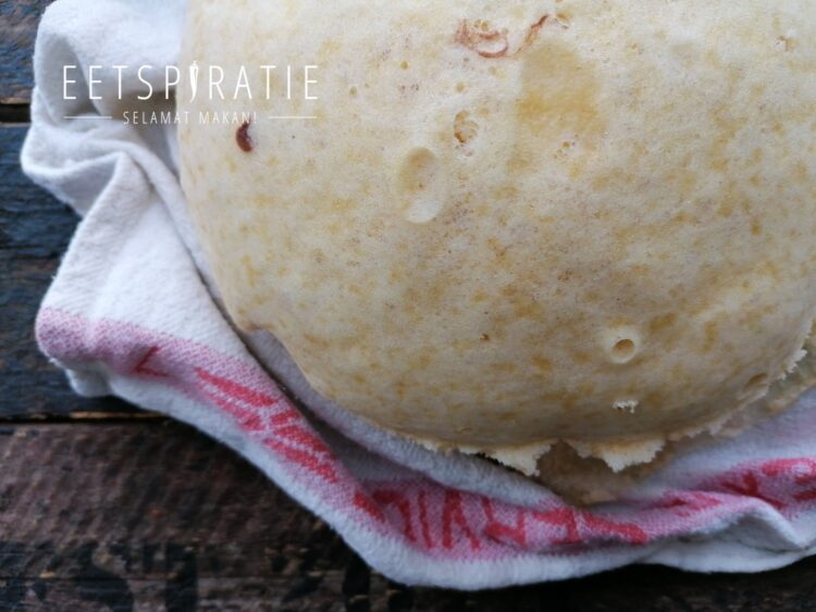Roti kukus (gestoomd zoet brood)