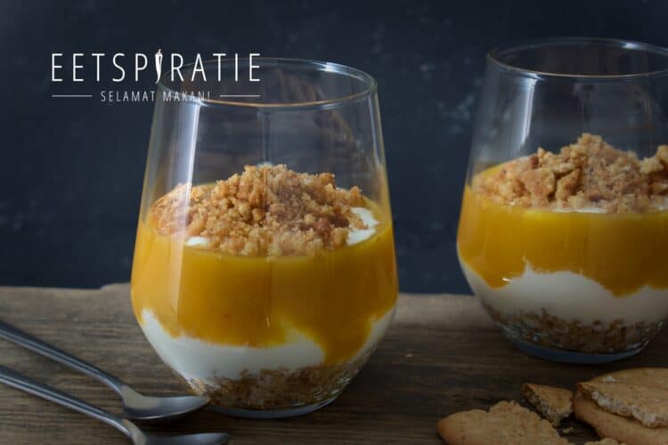 Appelmoes trifle