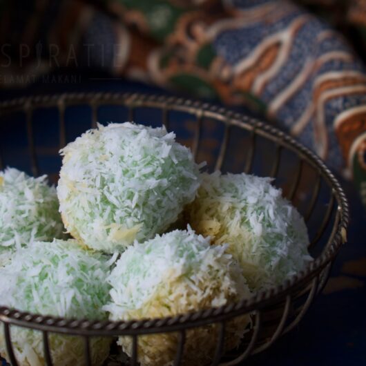 Klepon zoete kleefrijstballetjes