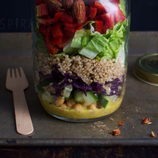 Salade in een pot makkelijk voor lunch en mealprep