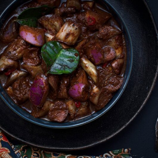 Smoor terong Indonesische gestoofde aubergines