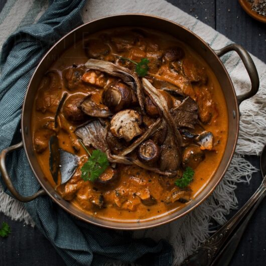 Pittige paddenstoelencurry