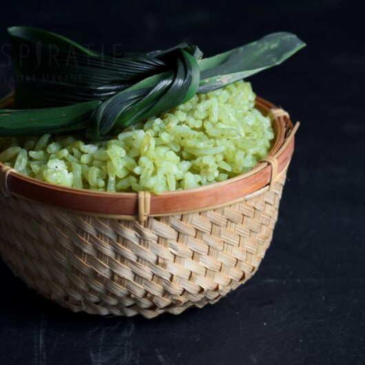 Nasi hijau bayam Indonesische groene rijst met spinazie receptenkaart