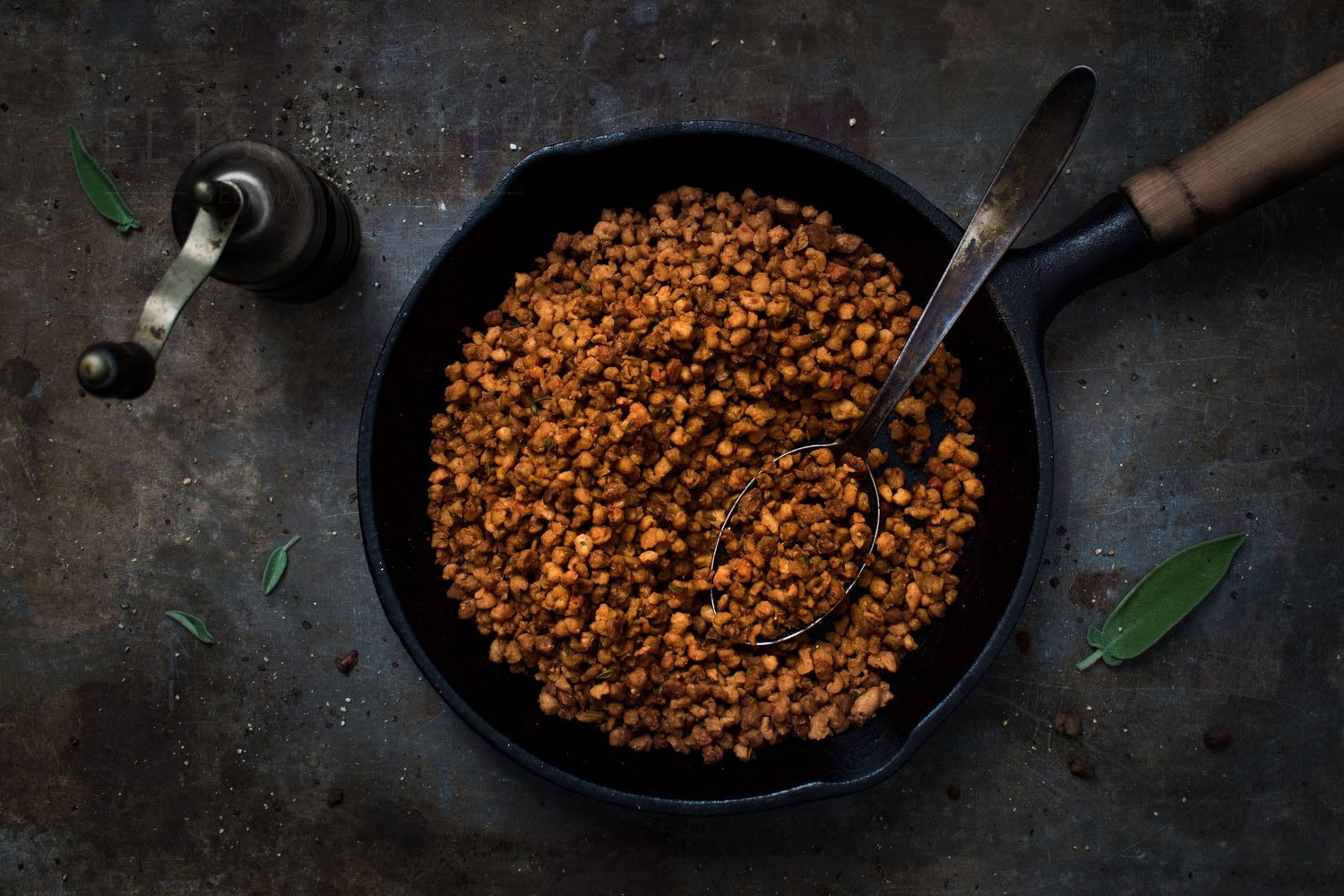 Vegan gehakt maken van sojastukjes - lekker en eiwitrijk