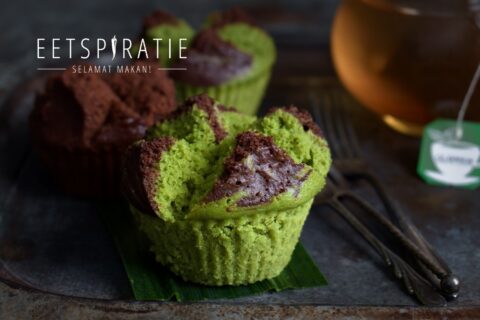 Kue mangkok - gestoomde Indonesische cakejes met rijstmeel en kokosbloesemsuiker