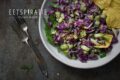 Green goddess salade recept met paarse spitskool en romige dressing
