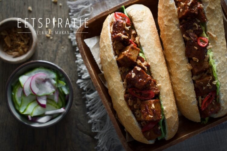 Broodje sticky tofu